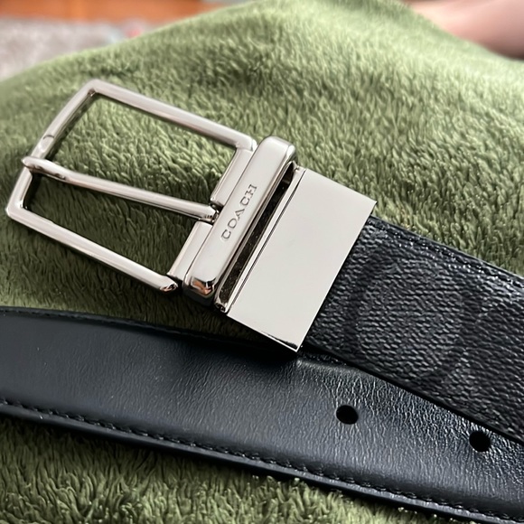 Unisex Coach C Signature Roller Buckle Reversible Belt - Picture 11 of 11